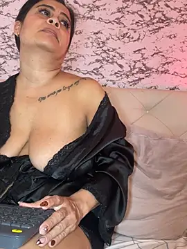 Lili__taylor webcam