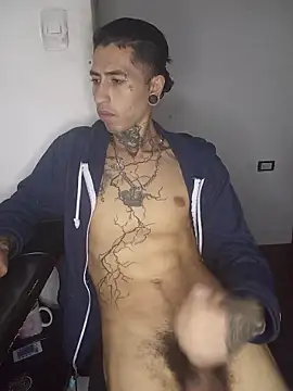 Tattoboy19cm webcam