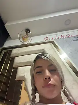 YouCandiSumisa webcam