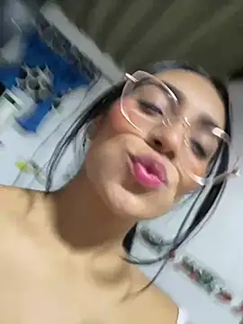 Linda_Saenz_ webcam