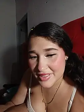 LittleSweetZoe__ webcam