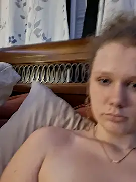 MaddieBoo1 webcam