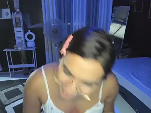 kendallfoxx - Kendallfoxx's free webcam - UK Sex Cams