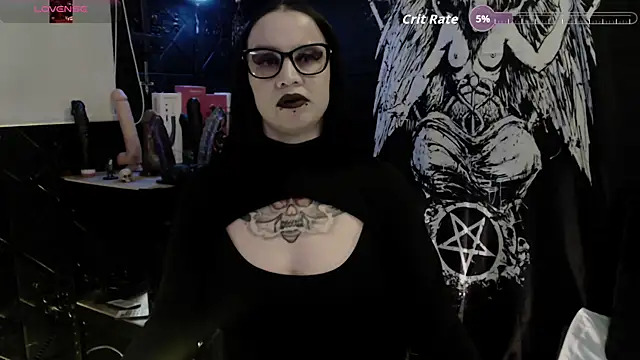 Evil_Queen_666 webcam
