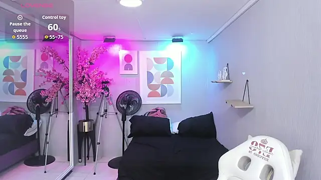 Maggy_t18 webcam