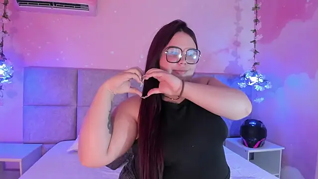 Lushi_Love webcam