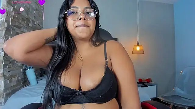 BRIANA_Z webcam