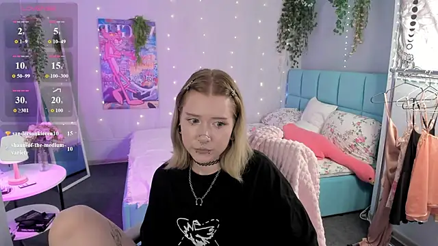 Elira_Vane webcam