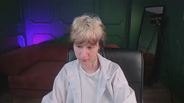 Senpai_Sins webcam