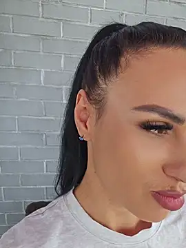KatiaDivine webcam