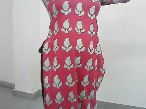 LovingPihu webcam