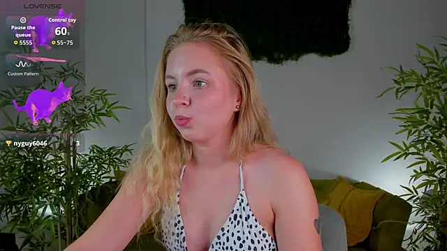 Linda__Bloom webcam
