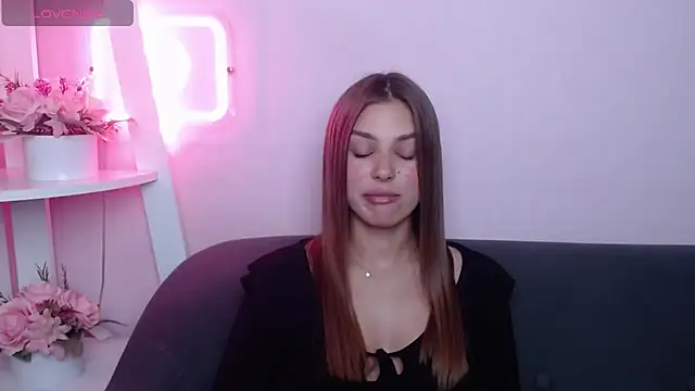 MilanaAngelAs webcam