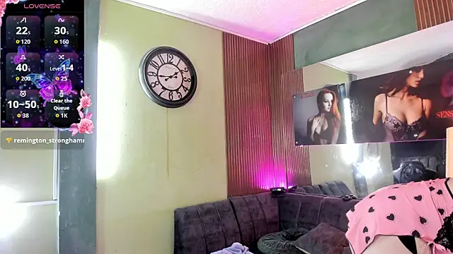 chloe_prg webcam