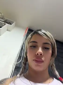 YouCandiSumisa webcam
