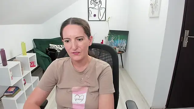 ChloeHottyX webcam