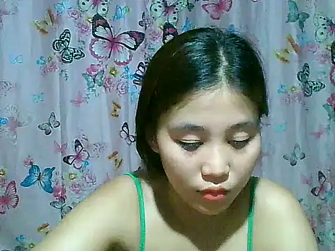 SexyAsianPussy4u webcam