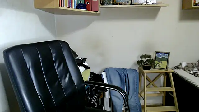 katemodel webcam