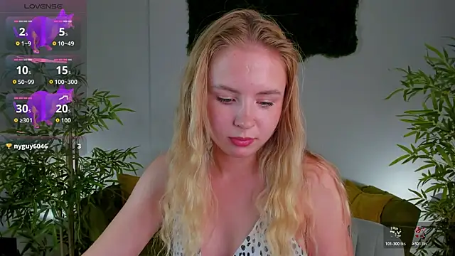 Linda__Bloom webcam