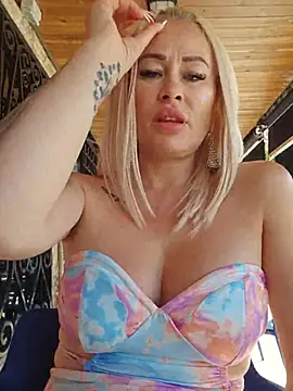 MILFBARBY webcam