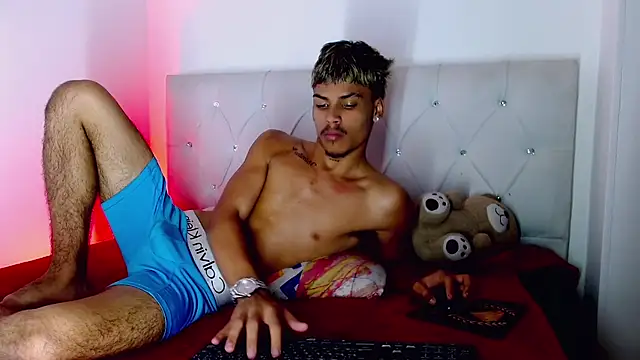 Angel_foxc13 webcam