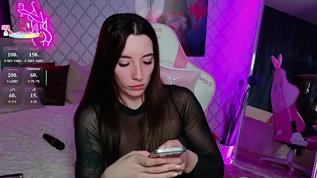 Curious_Lily webcam