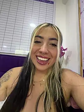 ManuelaVeeleez webcam