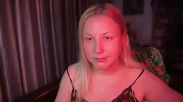 BikiHellena webcam