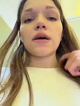 StreetSquirt live sex cam