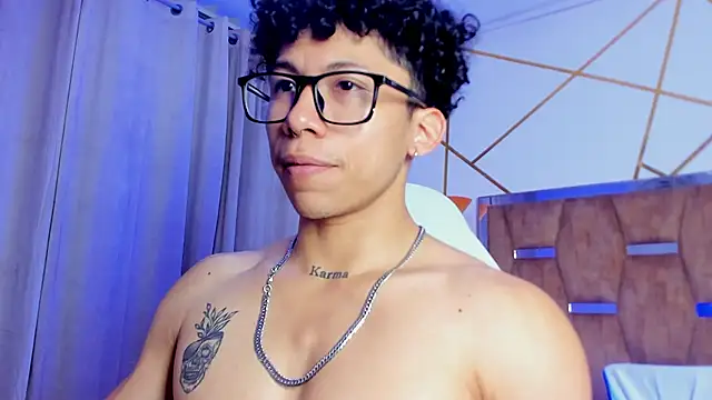 AkazaBoy_ live sex cam
