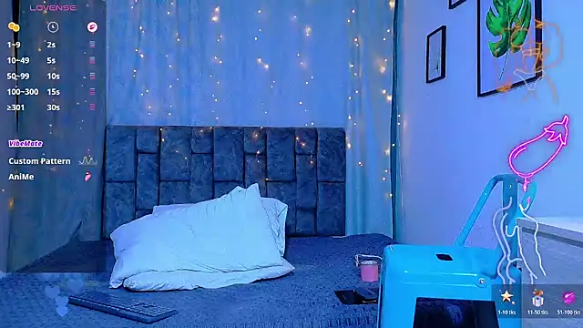 NicolasTorrez live cam on StripChat