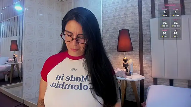 Hannah_Cross webcam
