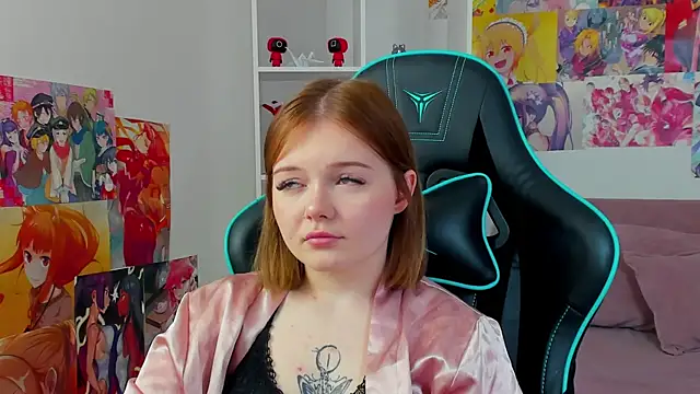 ElinaVale webcam