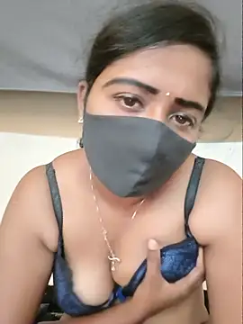tamil_mia webcam