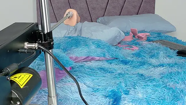 AlanaRoseeX webcam