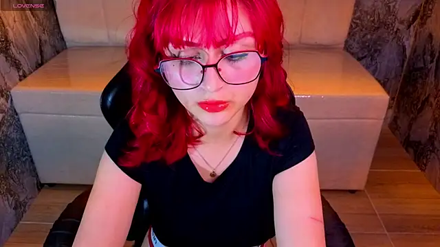 Queen_Red_v webcam
