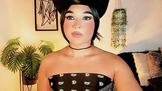misstreslatin webcam
