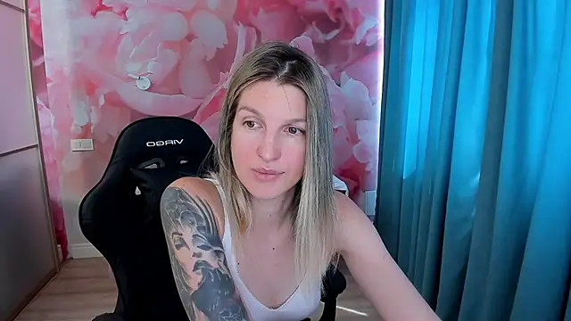 EmilyWalkeri webcam