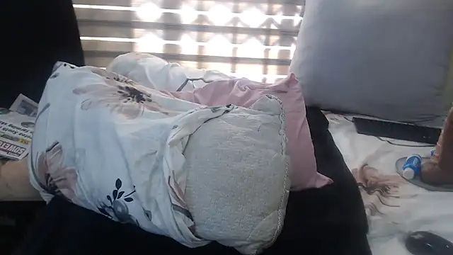 Foxybrownxx1 webcam