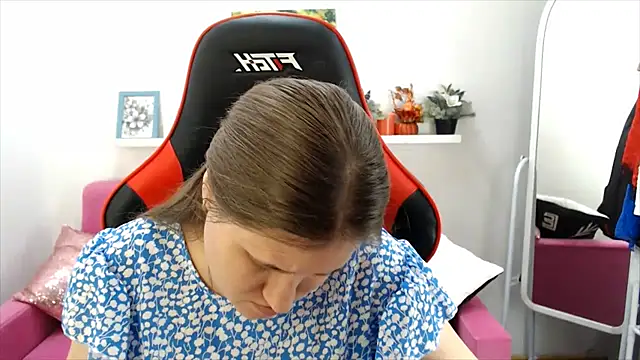 Lucky_Lana webcam