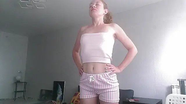 Alice_newhome webcam