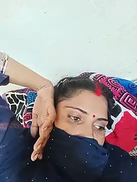 Poojaxx56 webcam