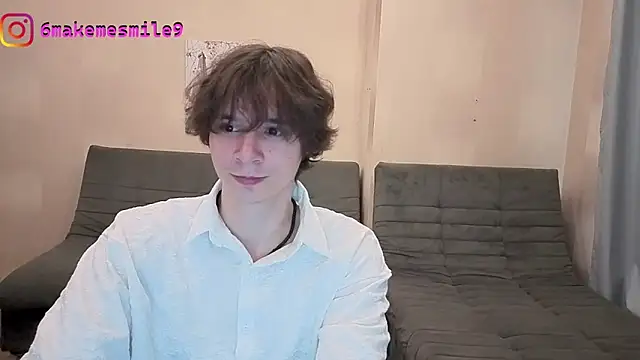 AnthonyCuutie webcam