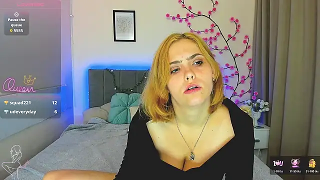 DellaRows webcam