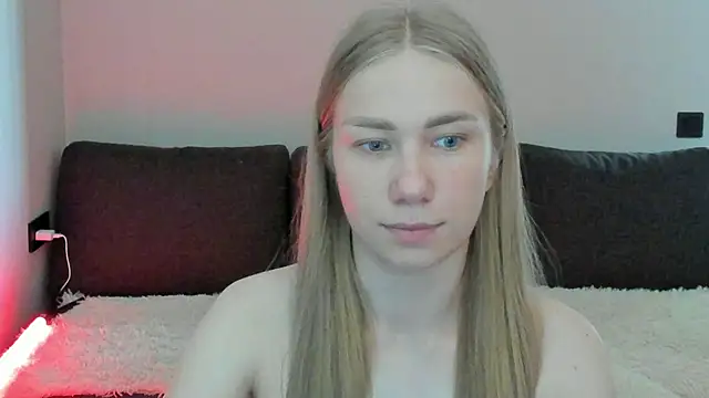 AnnaAlexArti webcam