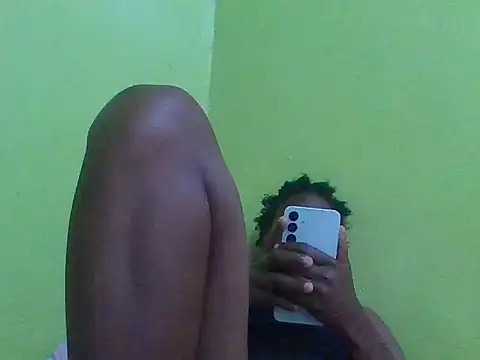 cutesnyder webcam
