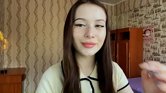 lil_LYA_23 webcam