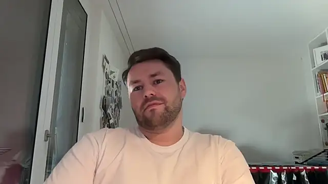 JsHusband live cam on StripChat