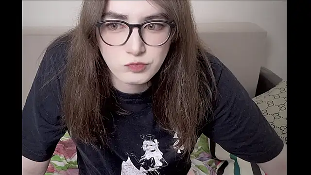 MinniMaksy live cam on StripChat
