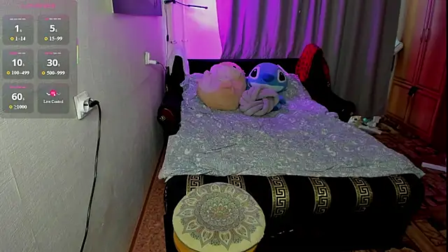 monica__elder webcam